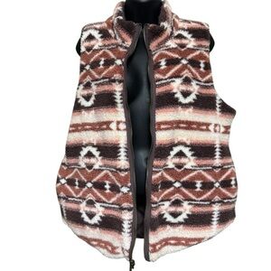 Maurices Reversible Sherpa Western Vest Size L Brown Quilted Puffer
